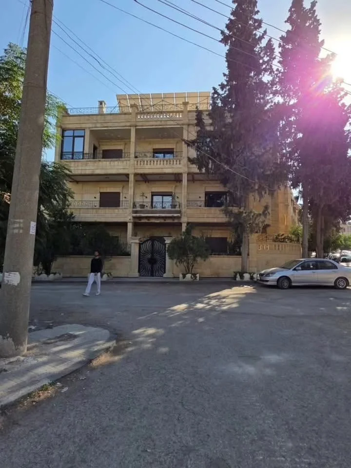 شقة بمساحة 320 م - حلب - صورة 4