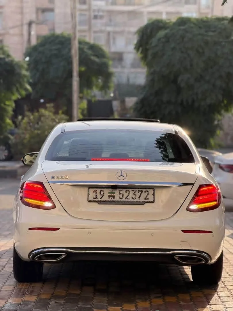 Mercedes E300 - حلب - صورة 3