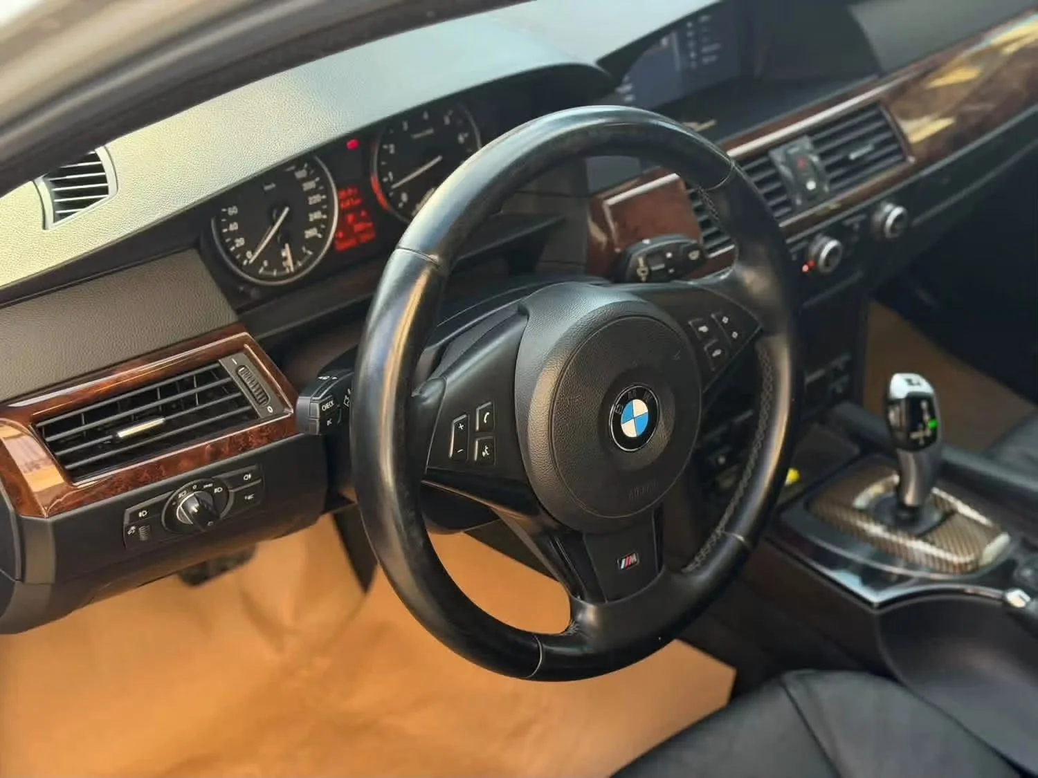 BMW 528i M Package - حلب - صورة 4