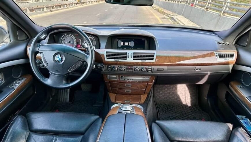 Bmw 470li لون اسود