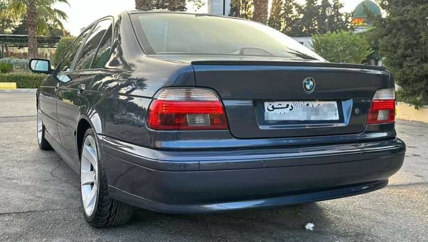 بي ام 530 / E39 لون كحلي