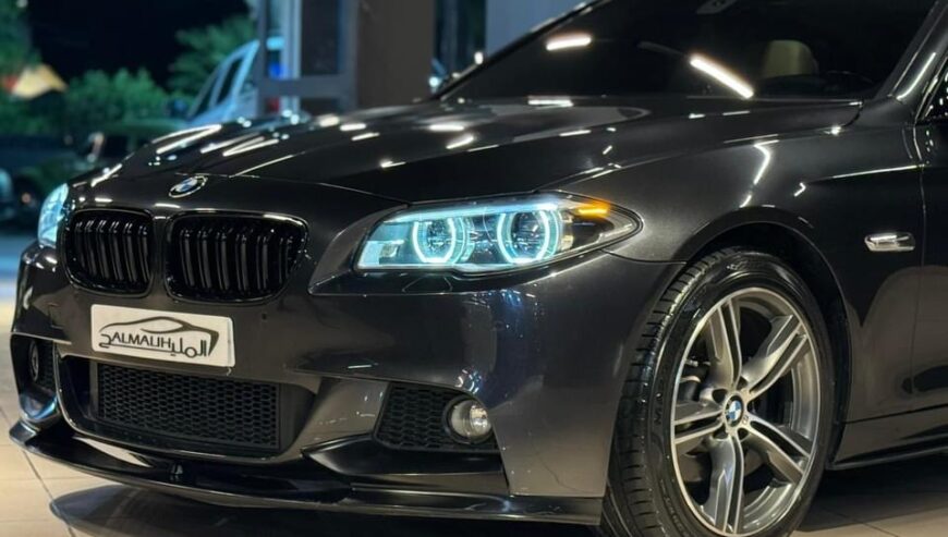 BMW 523لون رمادي