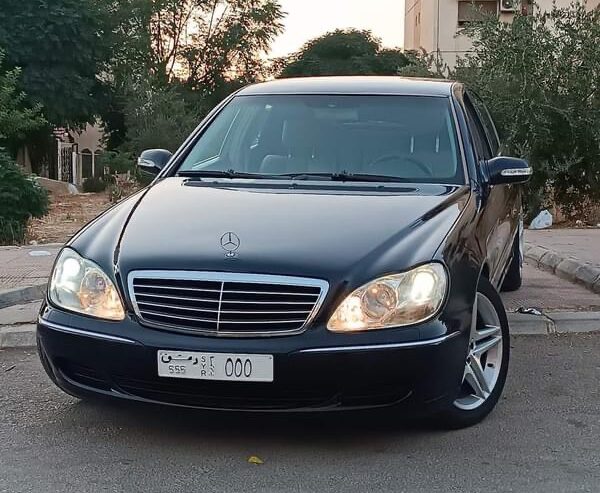 Mercedes Benz S320 لون اسود