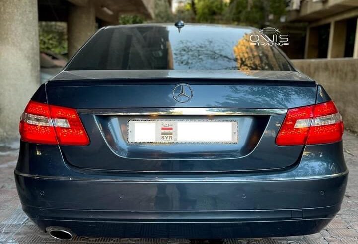 Mercedes benz e200