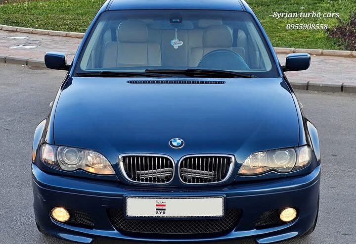 Bmw 320 لون كحلي