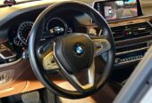 Bmw 740li لون ابيض